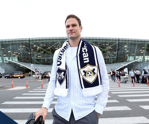 PSV Asmir Beqoviçlə maraqlanır