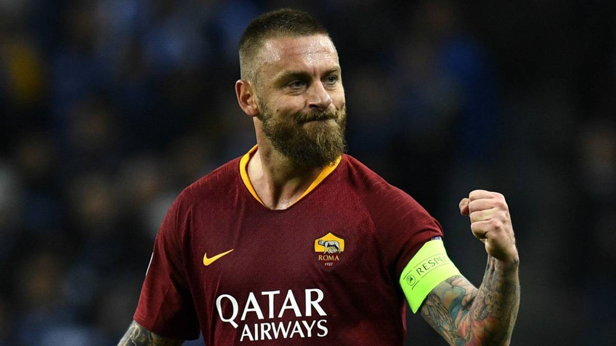 Daniele De Rossi "Roma"ya qayıdır