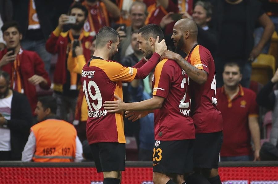 "Qalatasaray"dan çətin qələbə