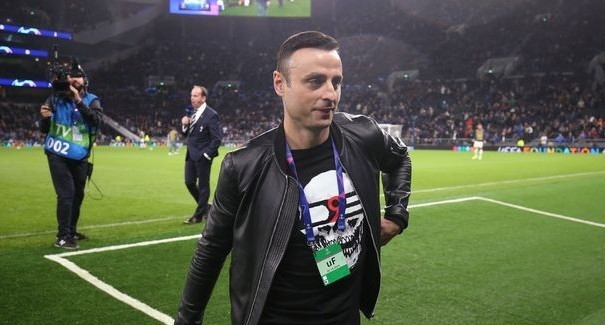 Berbatov: "Mourinyoya ən azı bir mövsüm vaxt vermək lazımdır"