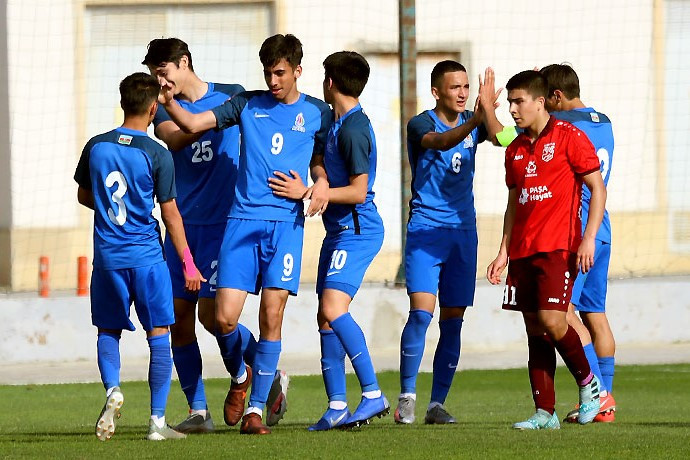 U-18 millimiz yoxlama oyun keçirdi