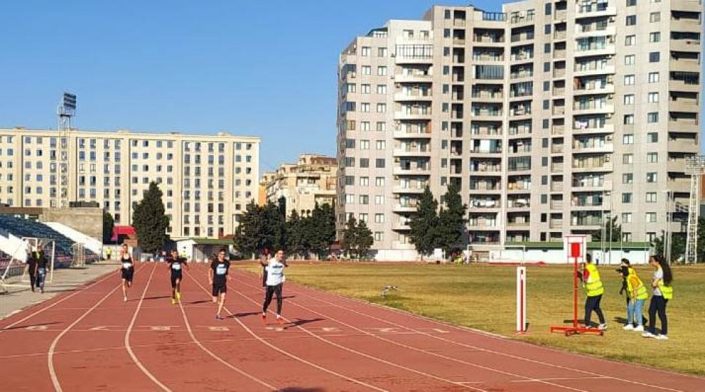 Atletika üzrə Bakı çempionatının qalibləri müəyyənləşib