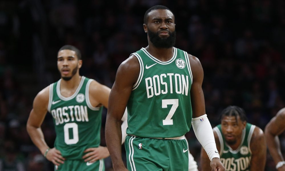 "Boston Seltiks" uğursuz mövsümə görə tənqidə tuş gəlir