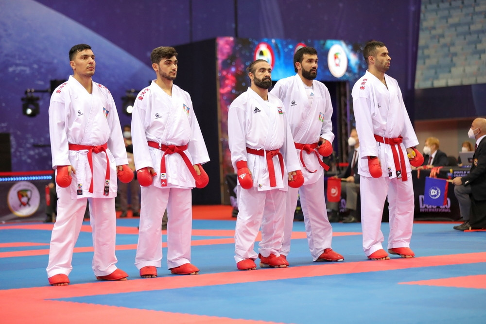 Karate üzrə milli komandamız dünya çempionatının bürünc medalını qazanıb