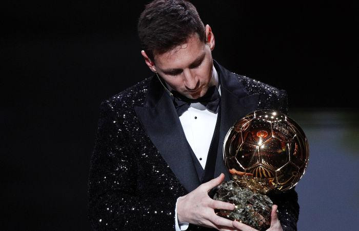 Lionel Messi 7-ci dəfə "Qızıl top" mükafatını qazanıb