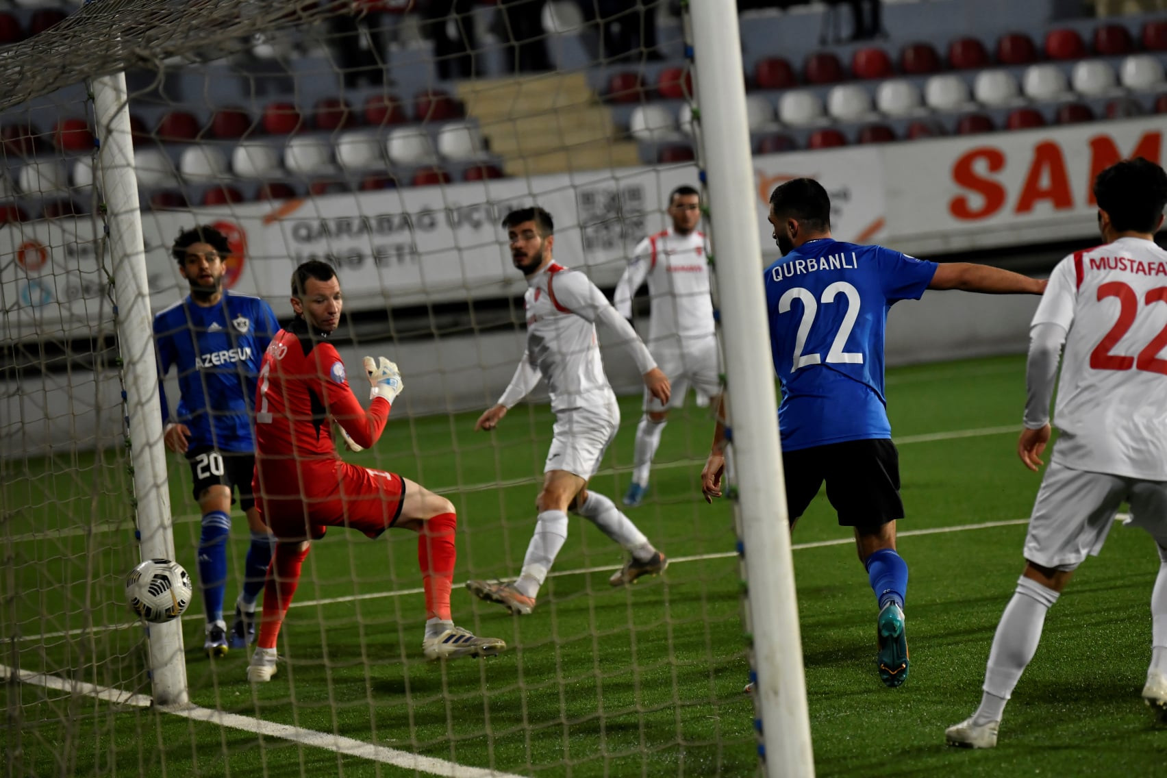 “Qarabağ”  Azərbaycan Kubokunun  yarımfinalına yüksəlib