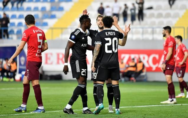 "Qarabağ" "Sumqayıt"ı böyük hesabla məğlub etdi