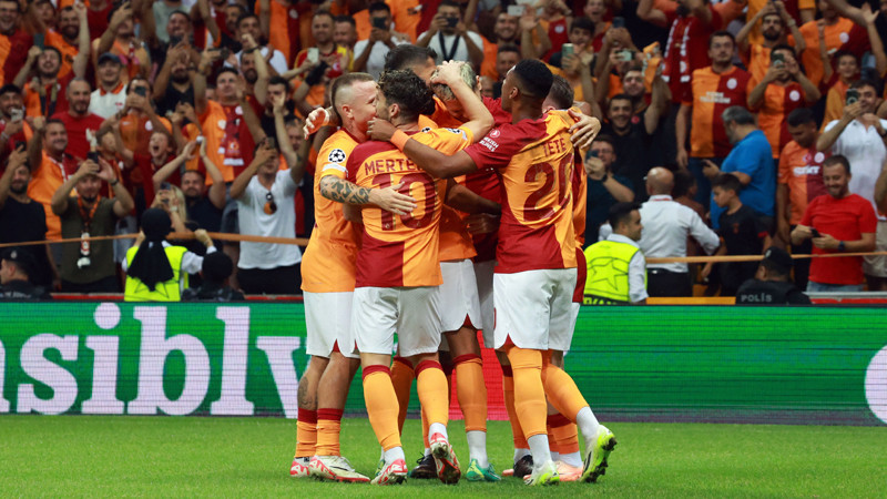 "Qalatasaray" ÇL-in qrup mərhələsinə vəsiqə qazandı