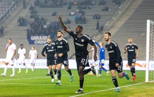 "Qarabağ" 15-ci turda liderliyini qorudu