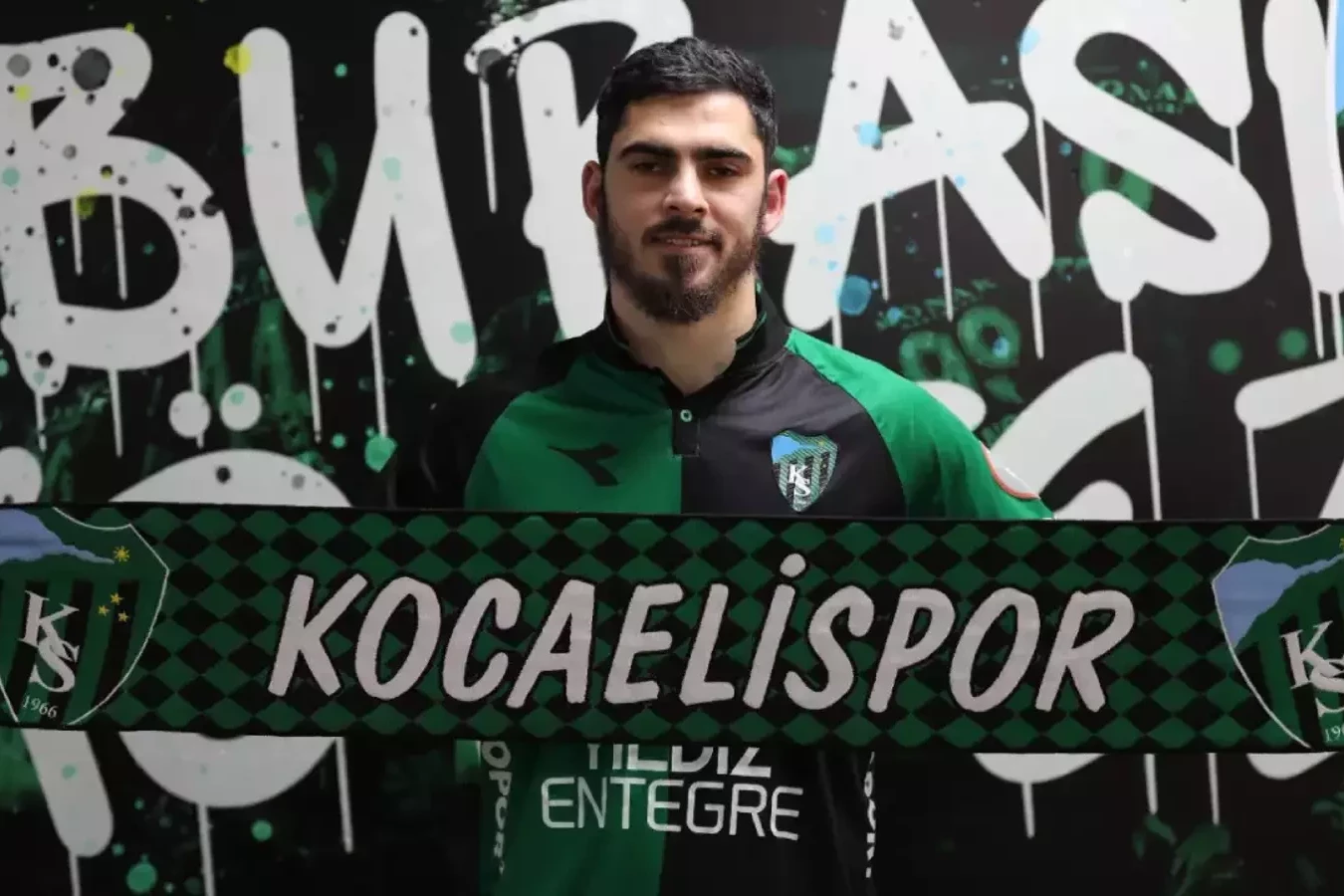 Ramil Şeydayev "Kocaelispor"da qalacaq