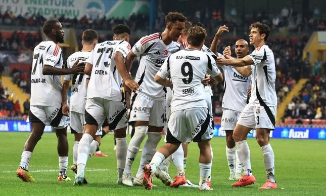 "Beşiktaş" səfərdə böyükhesablı qələbə qazanıb