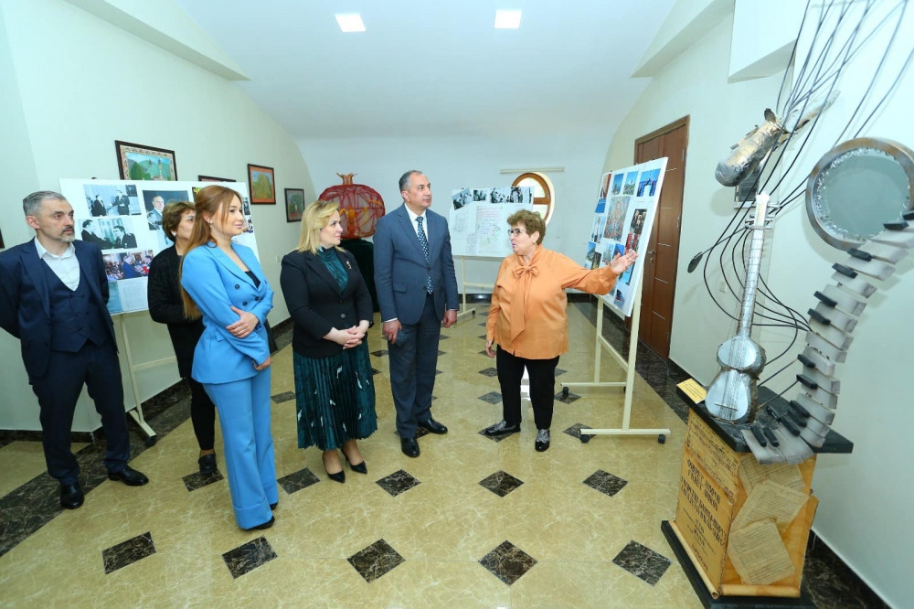 Ulu Öndərin 100 illiyi münasibətilə “Sən elə bir zirvəsən” adlı tədbir keçirilib