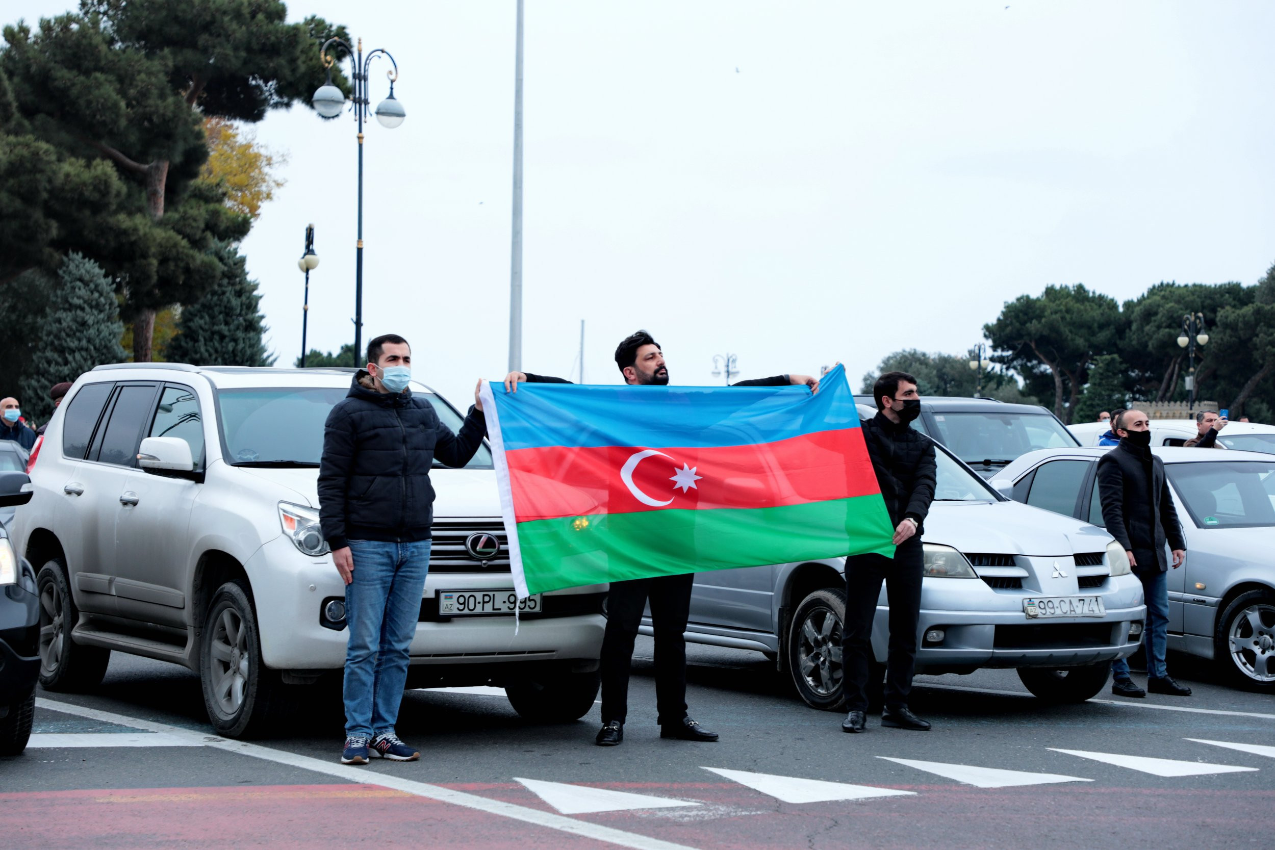 Bir dəqiqəlik sükut...