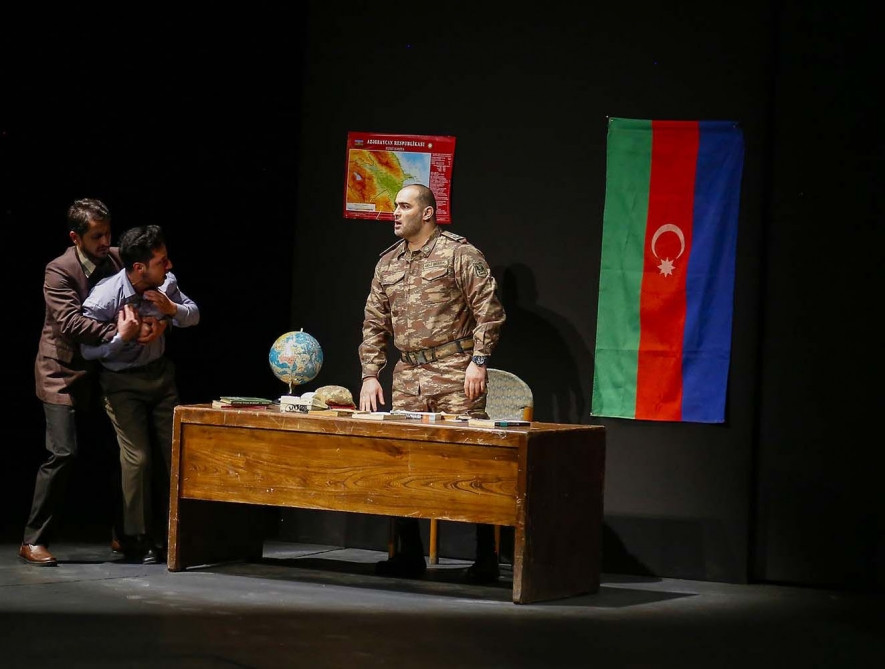 "Tehran times" Akademik Musiqili Teatrdan yazdı