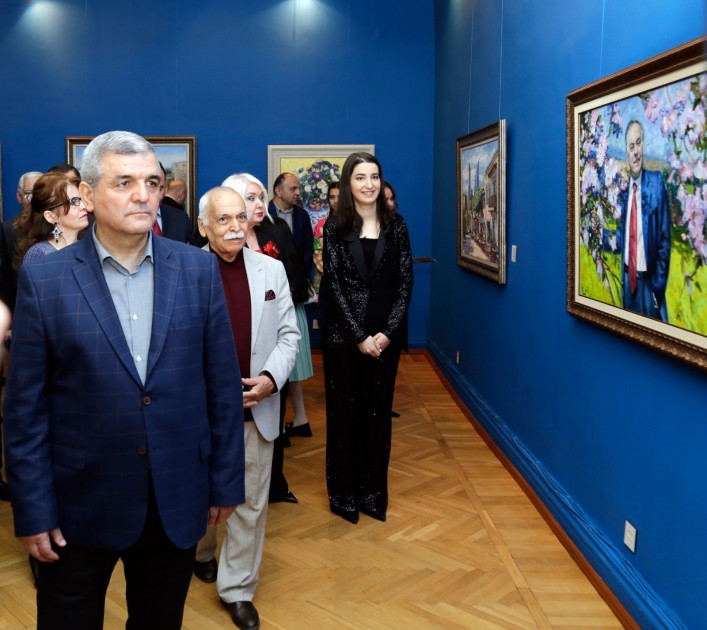 Muzey Mərkəzdə “Rənglərdə yaşayan ömür” adlı sərgi açılıb