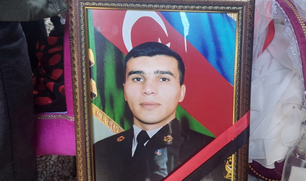 Kəlbəcərdə şəhid olan hərbçimiz torpağa tapşırıldı
