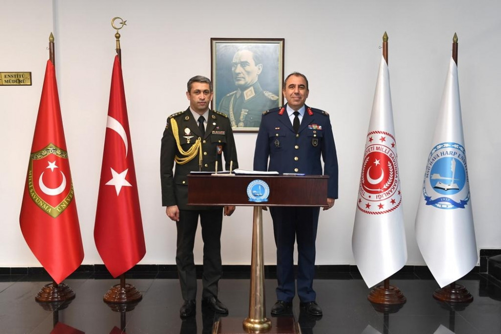 Azərbaycanla Türkiyə arasında hərbi təhsil sahəsində əməkdaşlıq müzakirə edilib