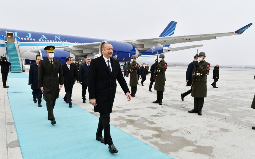 President Ilham Aliyev embarks on working visit to Turkiye