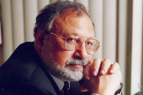 Prezident Rüstəm İbrahimbəyovun vəfatı ilə bağlı nekroloq imzalayıb