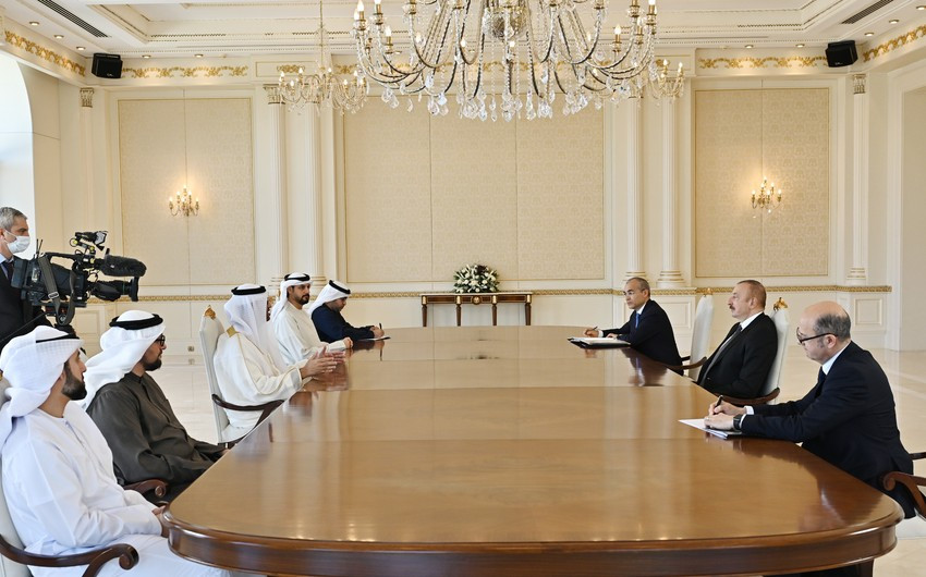 Azerbaijani President receives UAE’s Minister of Industry and Advanced Technology