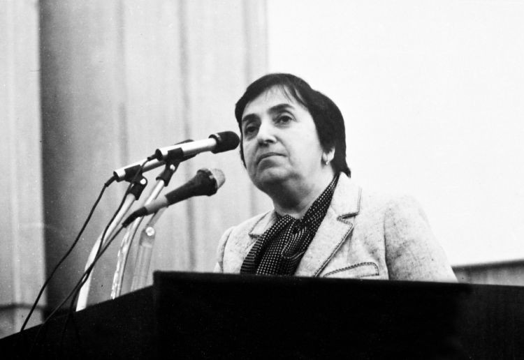 Akademik Zərifə Əliyevanın xatirə günüdür