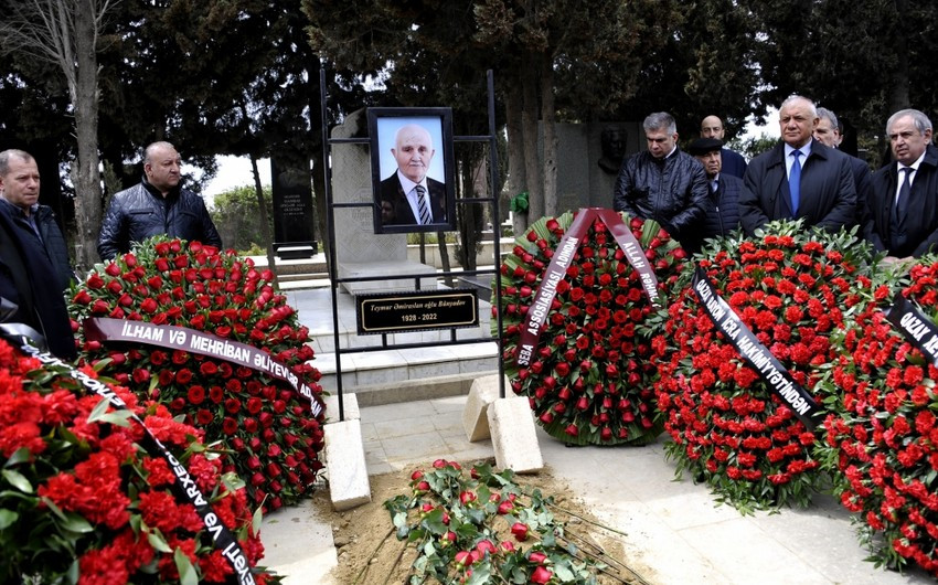 Президент Ильхам Алиев подписал некролог в связи с кончиной академика Теймура Буниятова