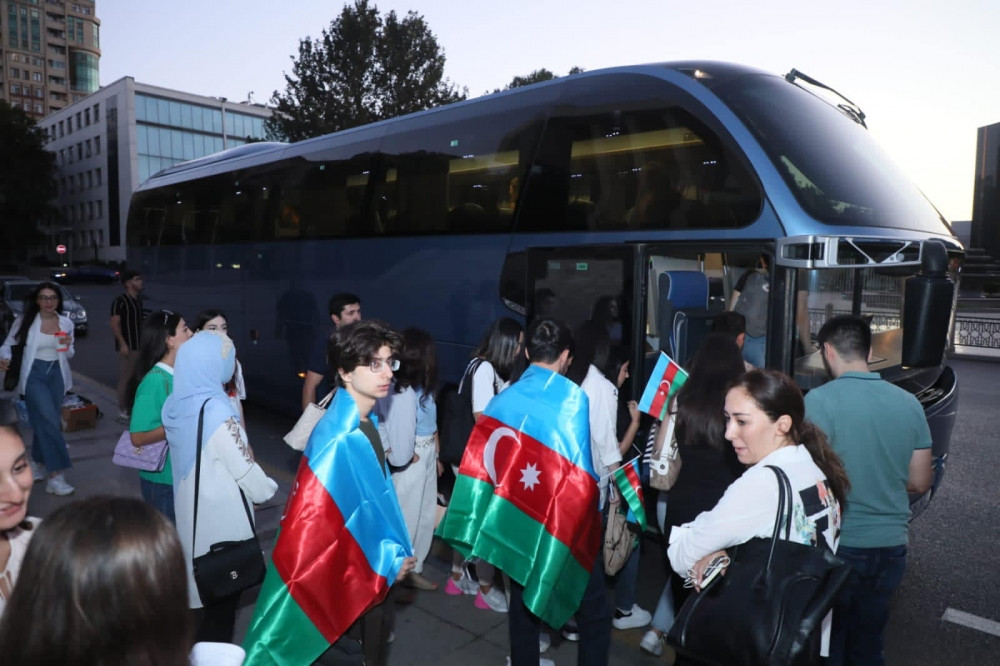 Diaspor könüllüləri Şuşaya yola düşüblər