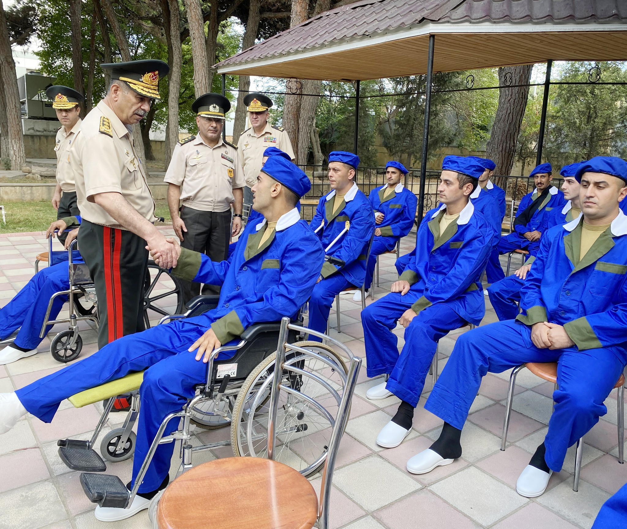 Azerbaijani Defense Minister meets with wounded undergoing treatment in military hospital