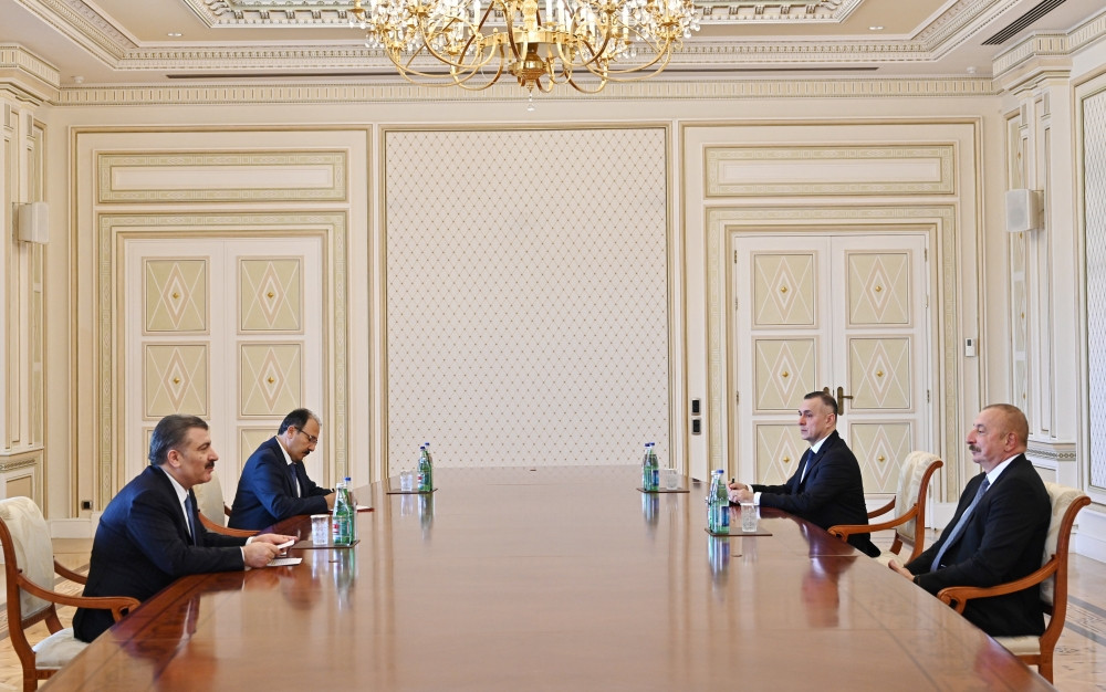President Ilham Aliyev received minister of health of Turkiye