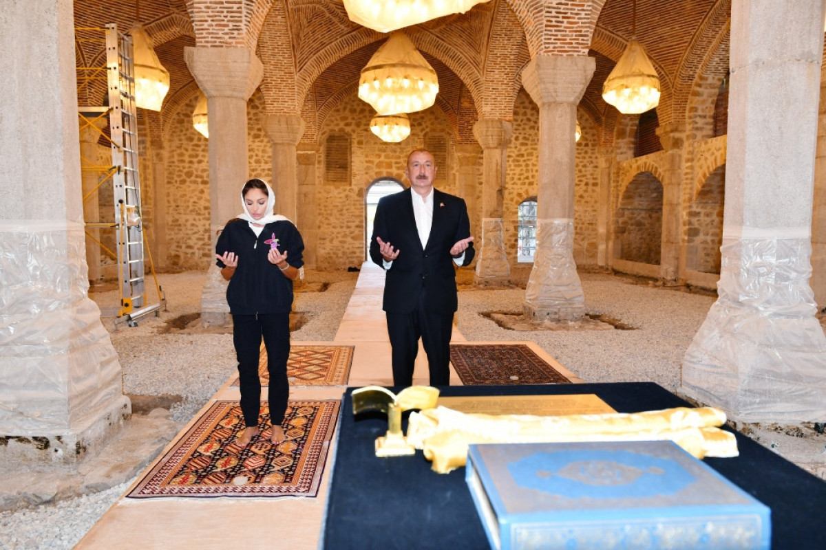 Ilham Aliyev and Mehriban Aliyeva visit Yukhari Govhar Agha Mosque in Shusha