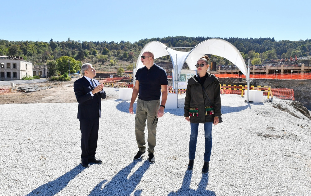 President and First Lady viewed construction progress at new residential complex in Shusha