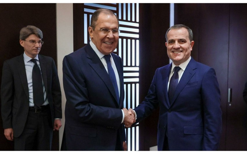 В Душанбе cостоялась встреча глав МИД Азербайджана и России