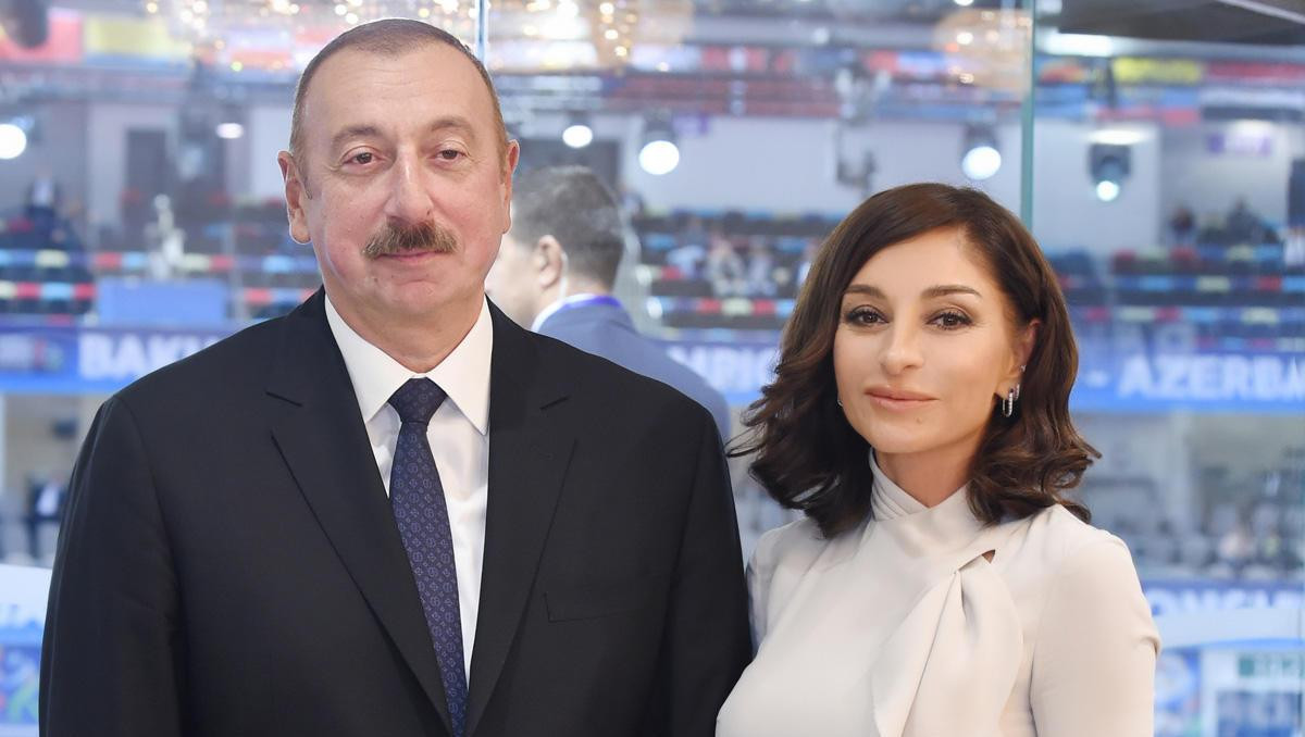 Azerbaijani President, First Lady attend "Kharibulbul" International Folklore Festival