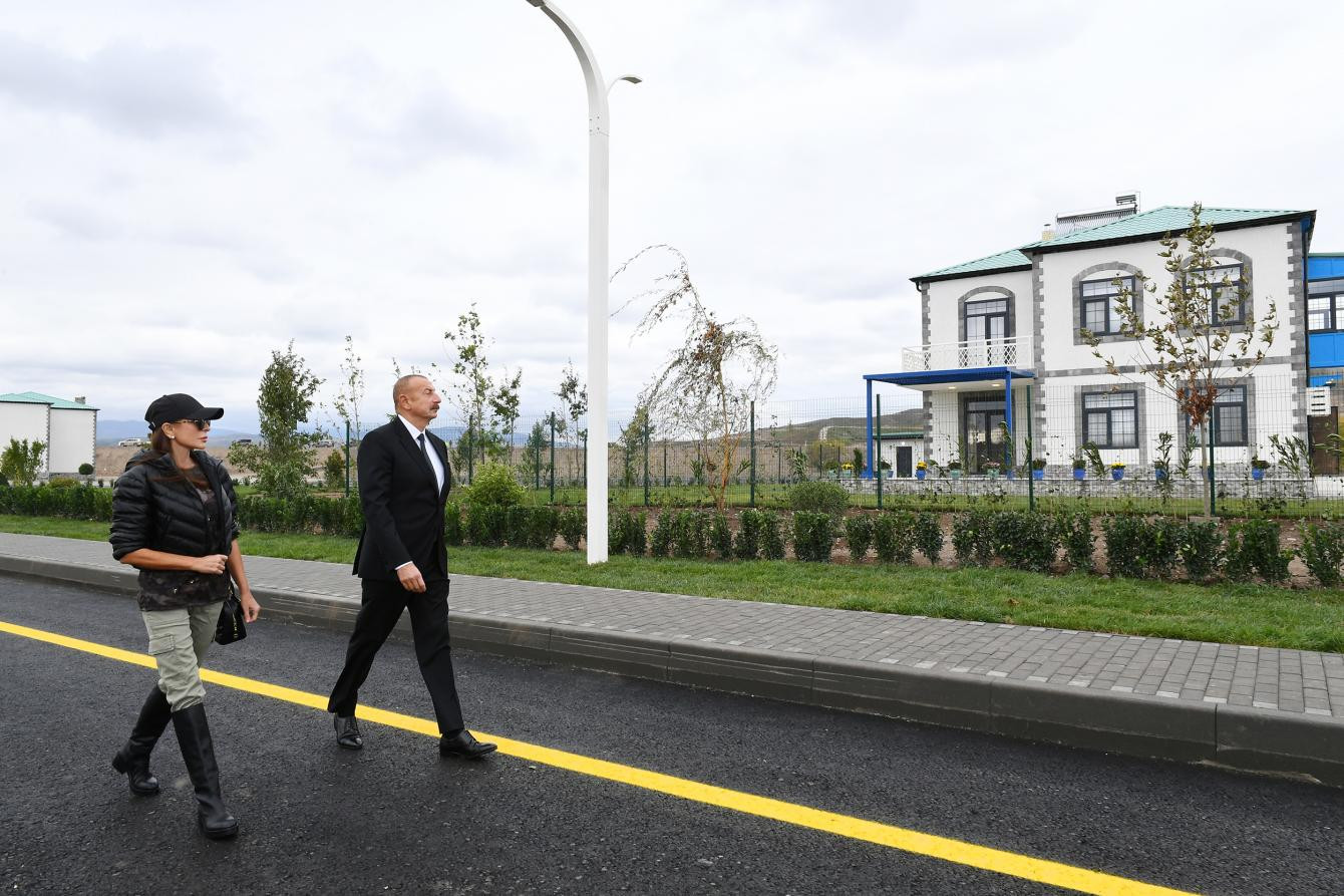 President, First Lady attend opening ceremony of first smart village in Zangilan