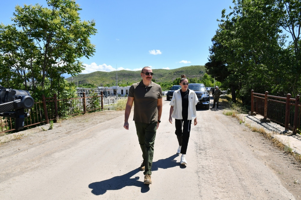 Azerbaijani President, First Lady view intensive orchard in Zangilan region
