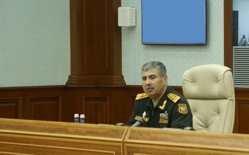 Azerbaijani Defense Minister instructs army to increase combat readiness