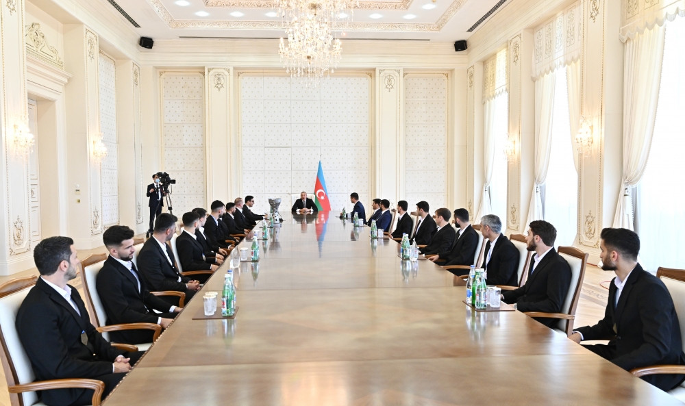 President Ilham Aliyev received members of Azerbaijan national minifootball team who won European Championship