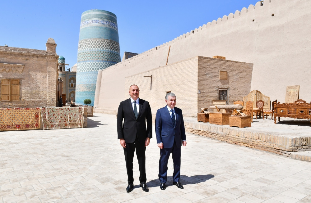 President Ilham Aliyev viewed Ichan-Kala Historical Architectural State Museum
