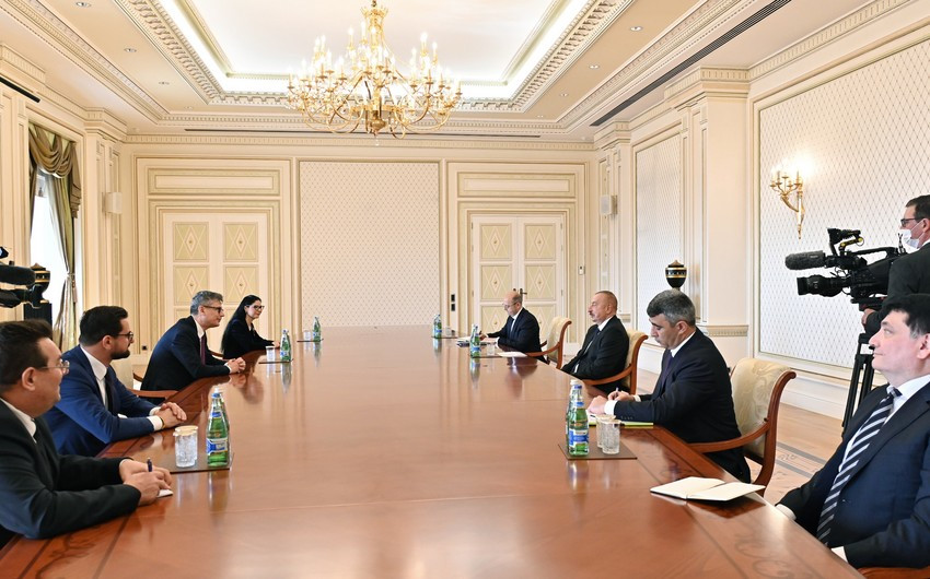 President Ilham Aliyev received Romanian delegation