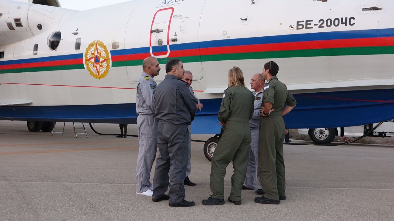 Azerbaijan sends amphibious aircraft to Turkiye