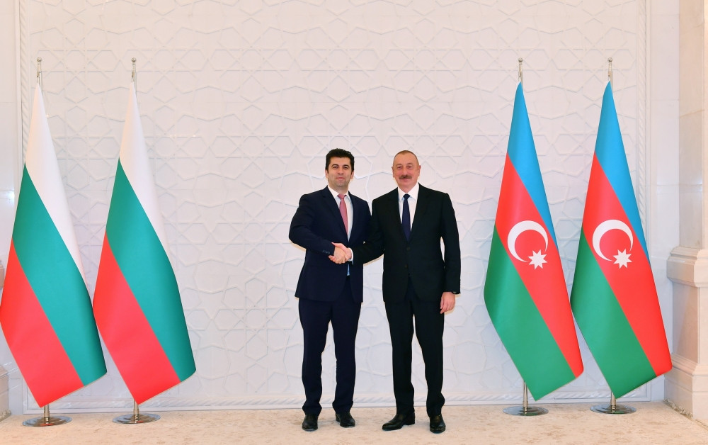 President Ilham Aliyev, Prime Minister of Bulgaria Kiril Petkov held one-on-one meeting
