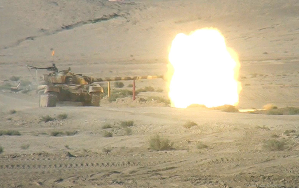 Tank heyətlərinin peşəkarlığı artırılır