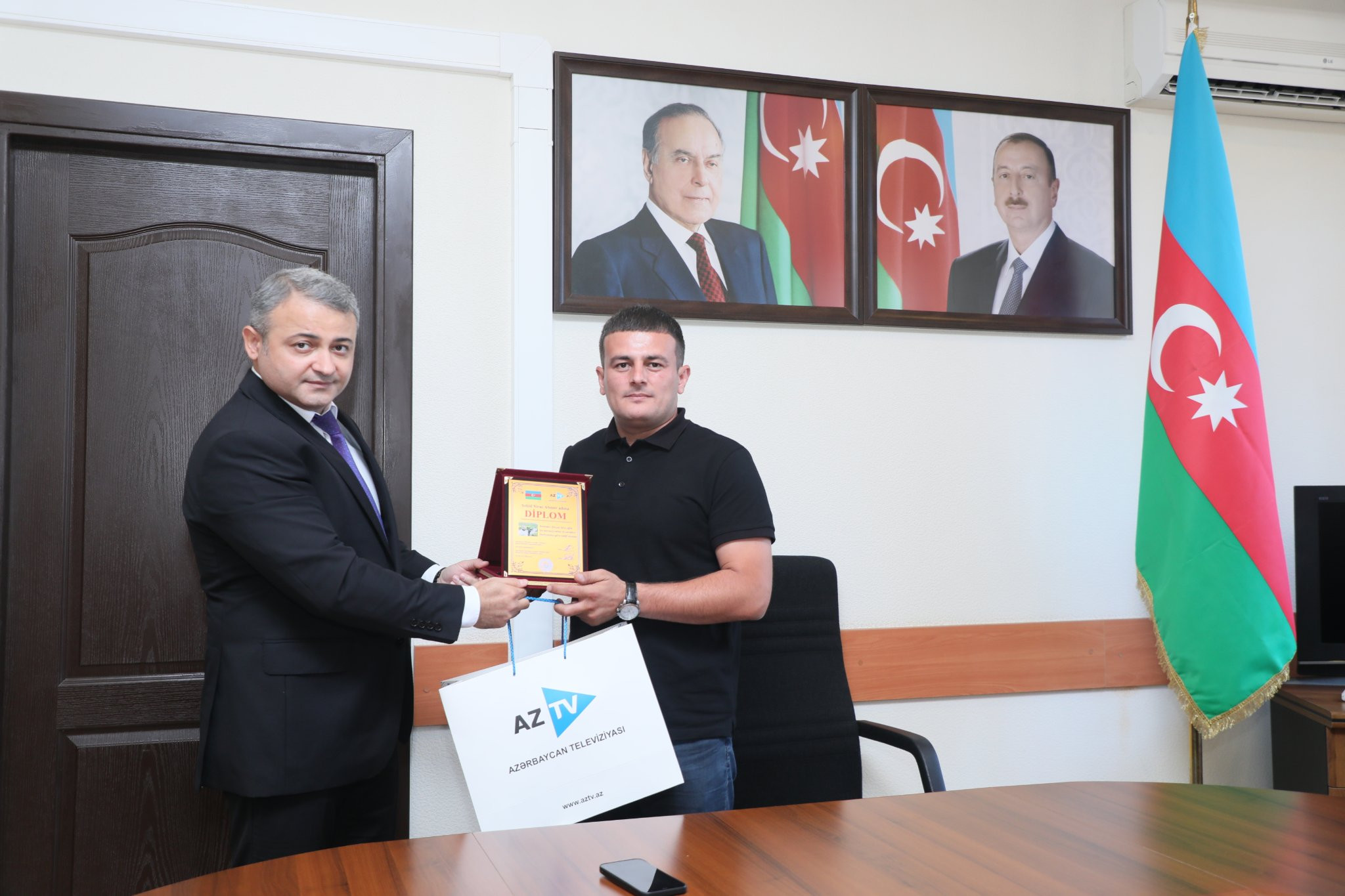 AzTV-də Şəhid Sirac Abışov adına mükafatlandırma mərasimi keçirilib –<mark>FOTO<mark>