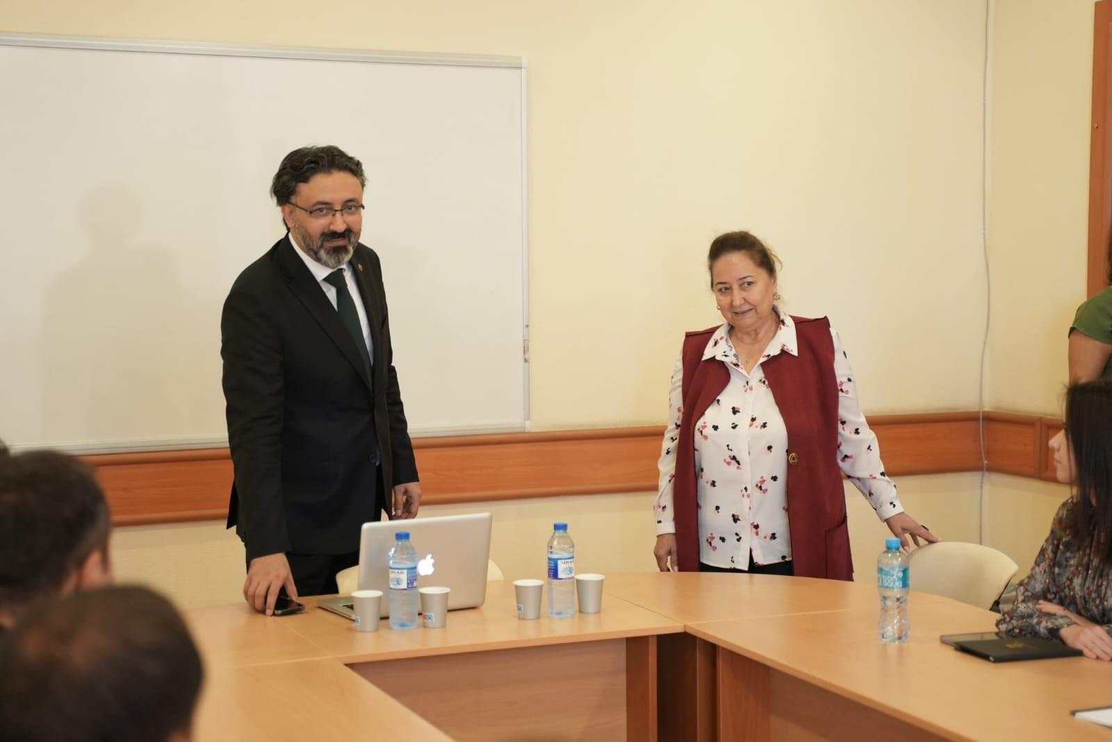 TRT-nin mütəxəssisi Teleradio Akademiyasında mühazirə ilə çıxış edib