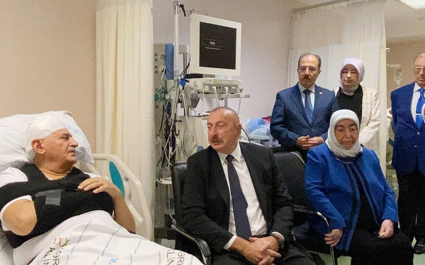 Azerbaijani President visits Binali Yildirim, Shamil Ayrim and Oguzhan Demirchi at hospital