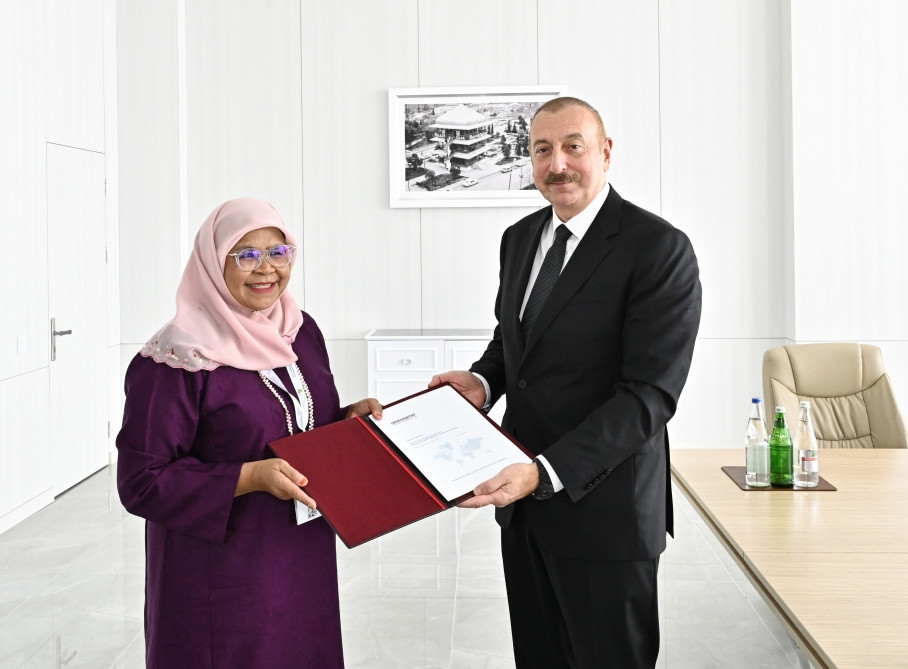 Presidentr Ilham Aliyev received Executive Director of UN Human Settlements Programme