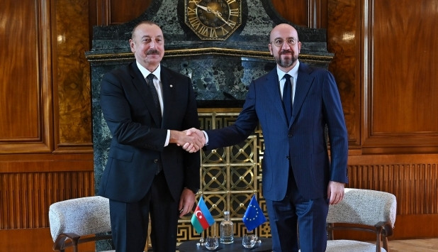 President Ilham Aliyev, President of European Council meet in Prague