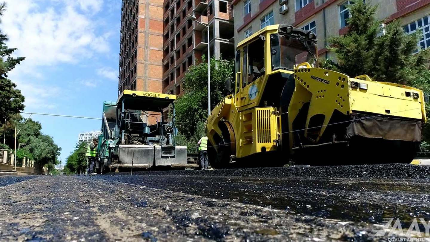 Xəzər rayonunda avtomobil yollarının yenidən qurulmasına 4,4 milyon manat ayrıldı