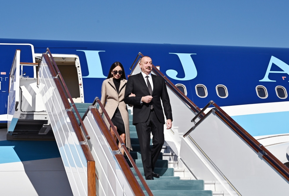 President Ilham Aliyev arrives in Uzbekistan for visit