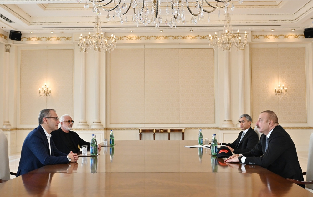 President Ilham Aliyev receives chairman of board and consultant of Formula 1 Group